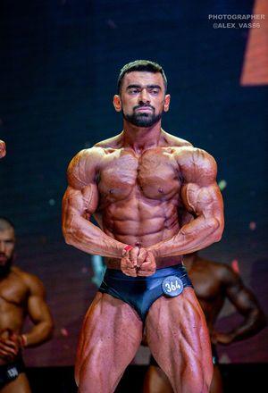 CLASSIC PHYSIQUE НОВИЧКИ